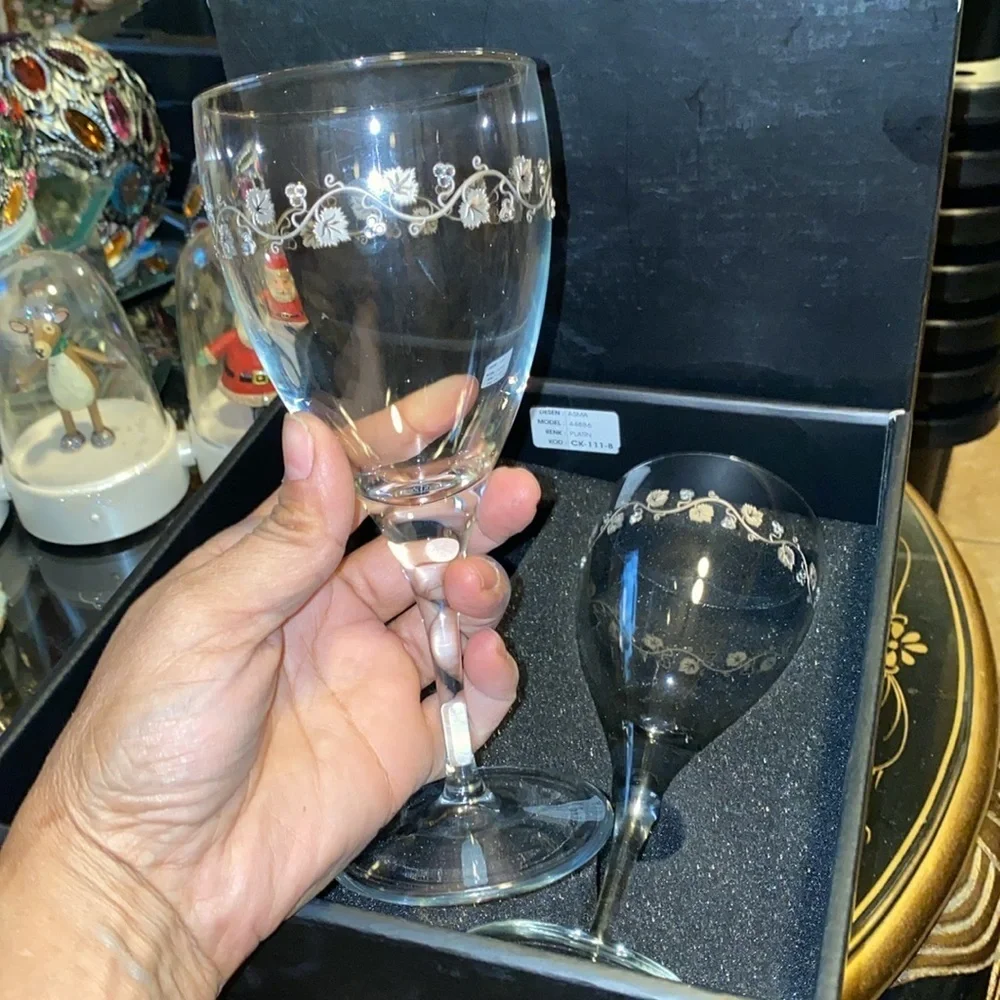 Vintage Cara Romanian wine glasses made by Tuscany set of 2 in original box
